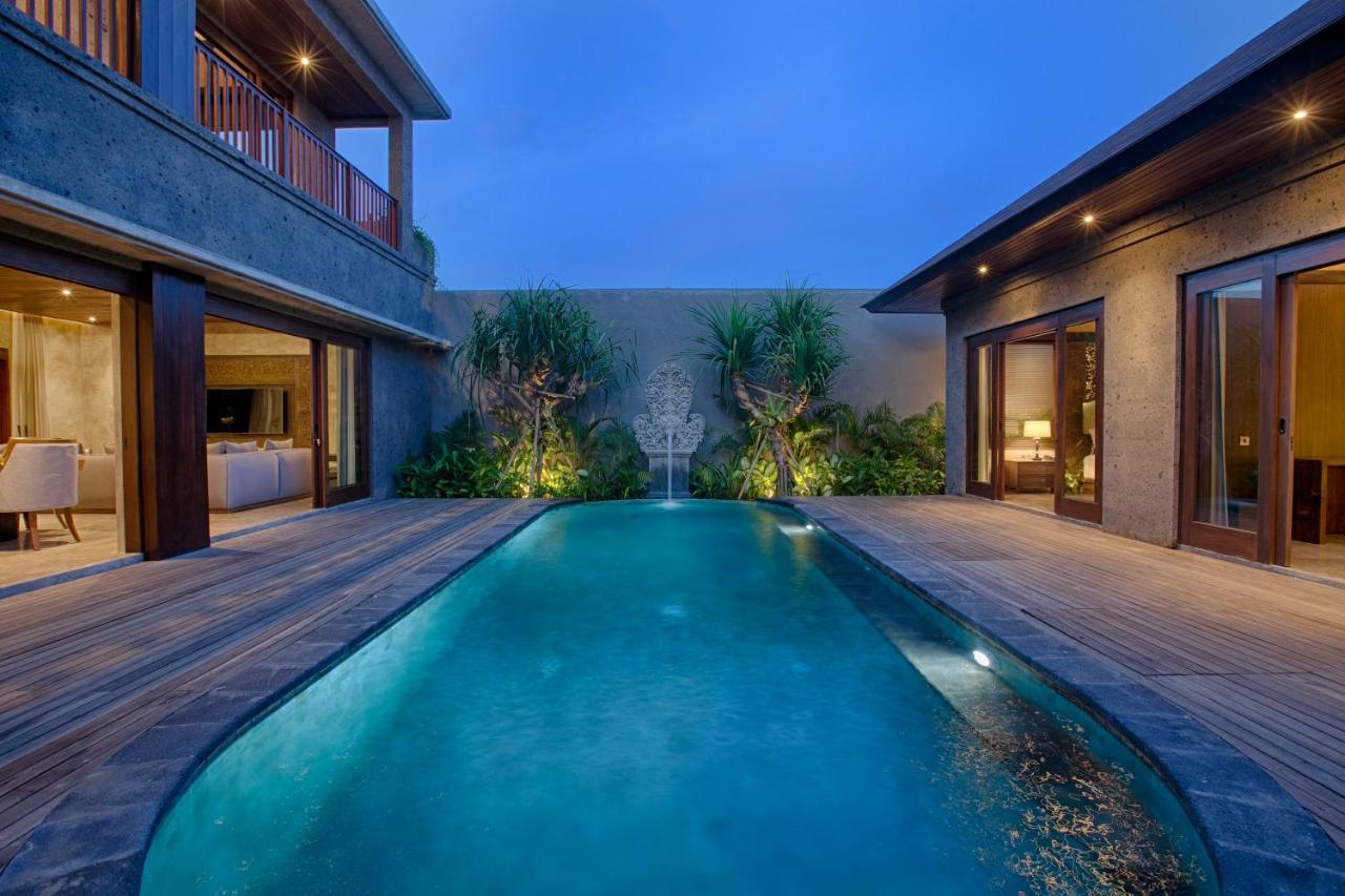 Taman Dharmawangsa Villa