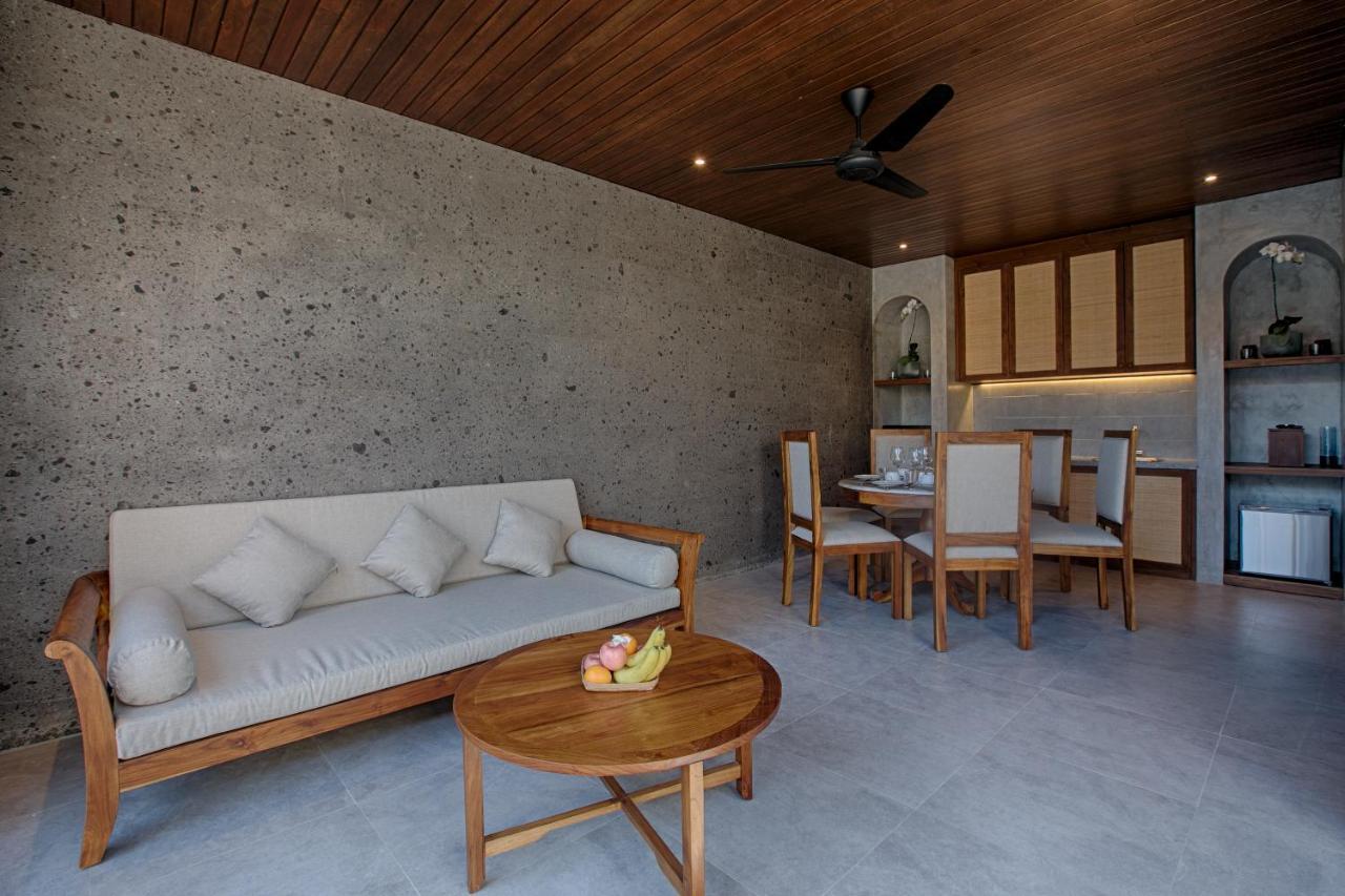 Taman Dharmawangsa Villa *